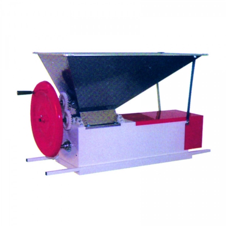 🔥 TOP 5 Zdrobitoare | Desciorchinatoare – Cele mai bune modele pentru vinificație 4 https://www.enoitalia.net/wp-content/uploads/2021/02/ENO-3v-1-e1429614231830.jpg?utm_source=chatgpt.com